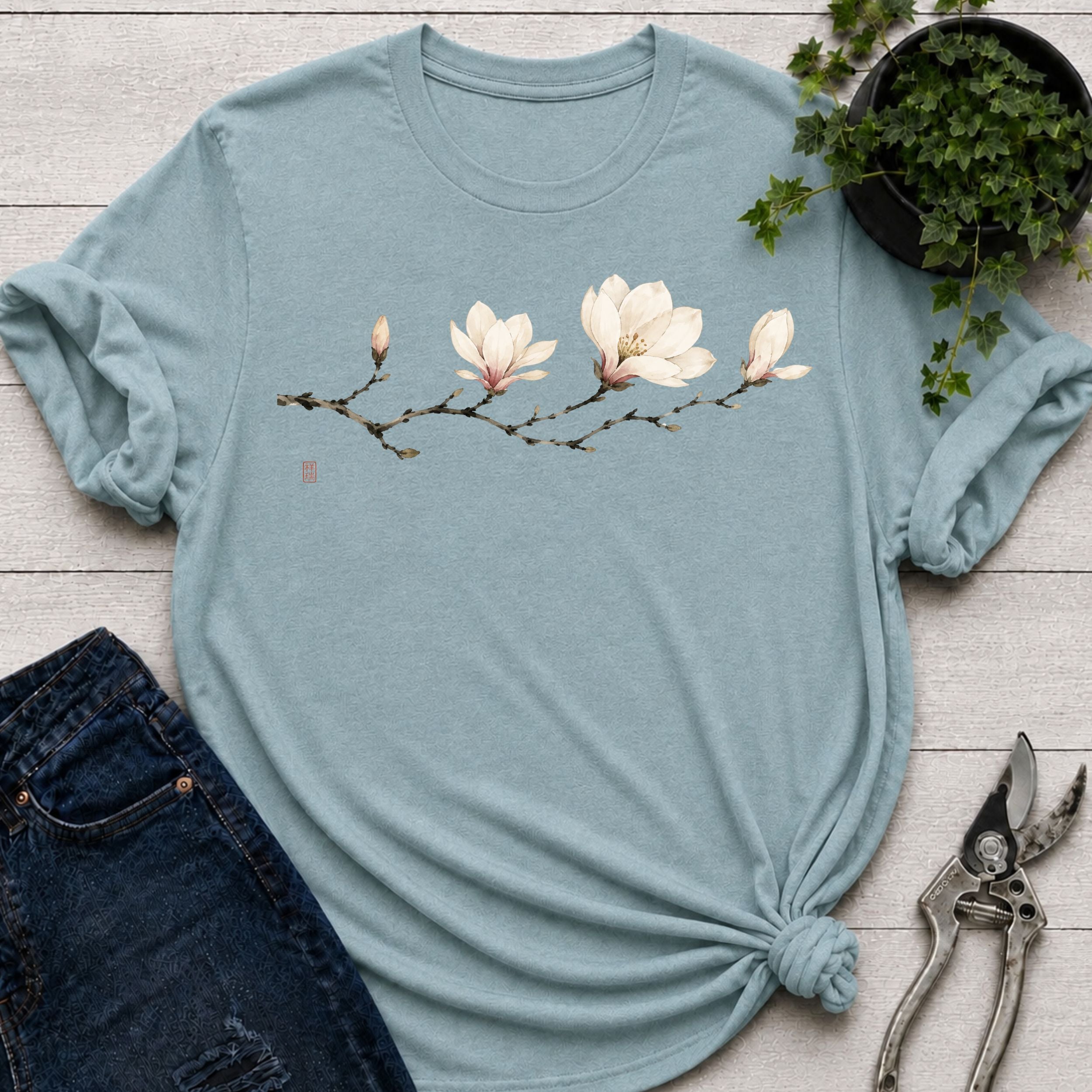 Magnolia T-shirt